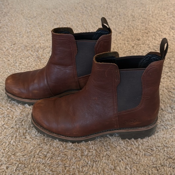 Chaco boots - Picture 2 of 5